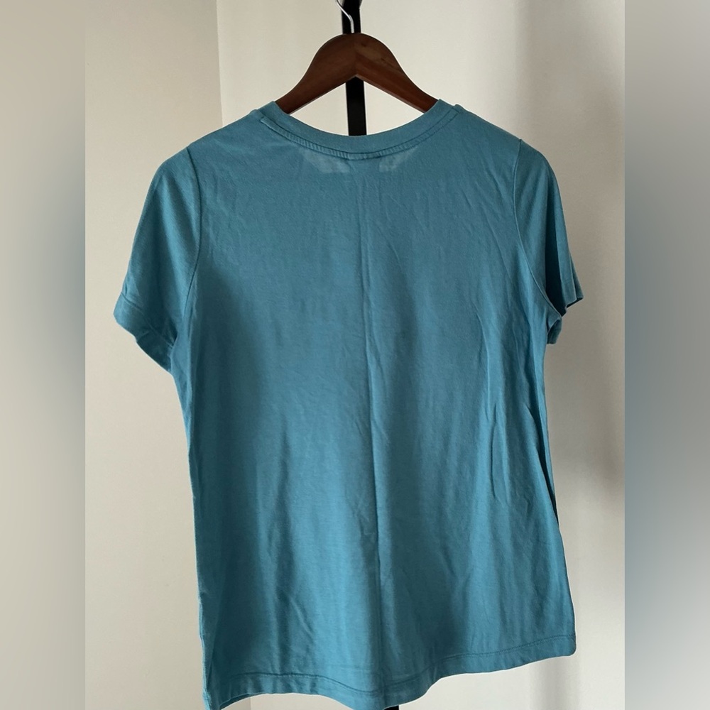 Nike | Blue Logo T-Shirt - Picture 3 of 4